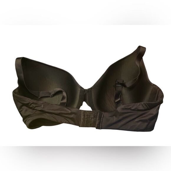 B.TEMPT'D
Women's Future Foundation Contour Bra, color black,Size 38DDD - Picture 2 of 6